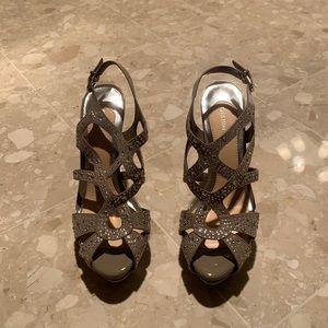 Gianni Bini Heals - Brand New